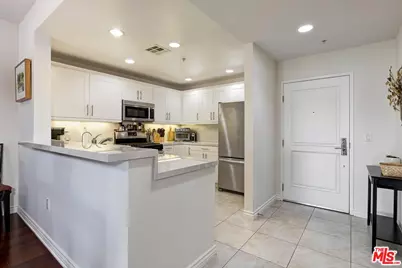 7100 Alvern St #412, Los Angeles, CA 90045 - Photo 3