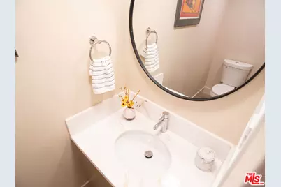 1900 Vine St #214, Los Angeles, CA 90068 - Photo 7