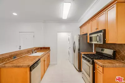 2335 S Bentley Ave, Los Angeles, CA 90064 - Photo 5
