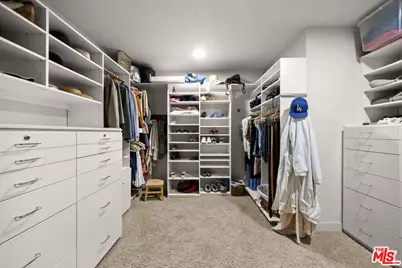 2618 Mandeville Canyon Rd, Los Angeles, CA 90049 - Photo 19