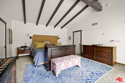 2618 Mandeville Canyon Rd, Los Angeles, CA 90049 - Photo 17
