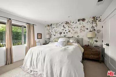 2618 Mandeville Canyon Rd, Los Angeles, CA 90049 - Photo 23