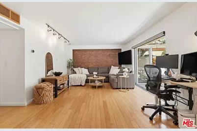 970 Palm Ave #101, West Hollywood, CA 90069 - Photo 13