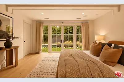 12610 Sarah St, Studio City, CA 91604 - Photo 21
