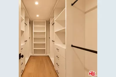 12610 Sarah St, Studio City, CA 91604 - Photo 23
