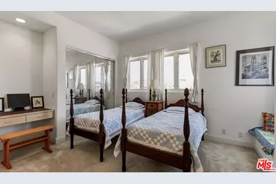 121 Outrigger Mall, Marina del Rey, CA 90292 - Photo 35