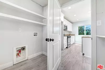 6659 Zelzah Ave, Reseda, CA 91335 - Photo 9