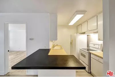 320 S Ardmore Ave #236, Los Angeles, CA 90020 - Photo 23