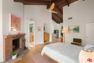 859 S Bundy Dr, Los Angeles, CA 90049 - Photo 11