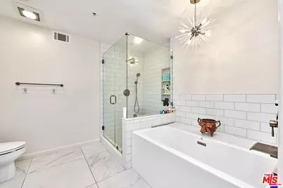 739 Lorraine Blvd #103, Los Angeles, CA 90005 - Photo 31