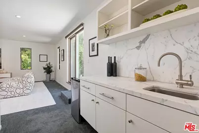 1262 N Norman Pl, Los Angeles, CA 90049 - Photo 31