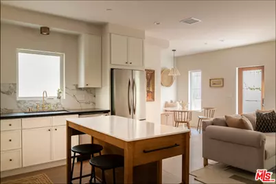 931 S Sycamore Ave, Los Angeles, CA 90036 - Photo 1