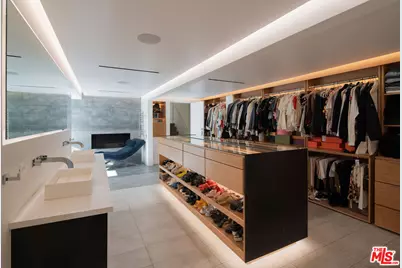 9340 Readcrest Dr, Beverly Hills, CA 90210 - Photo 19