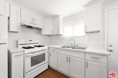 117 S Hayes Ave, Oxnard, CA 93030 - Photo 3