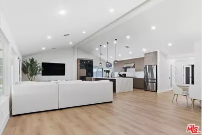 17211 Parthenia St, Northridge, CA 91325 - Photo 23