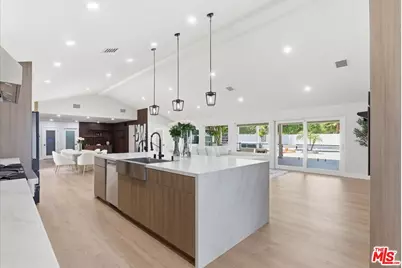 17211 Parthenia St, Northridge, CA 91325 - Photo 19