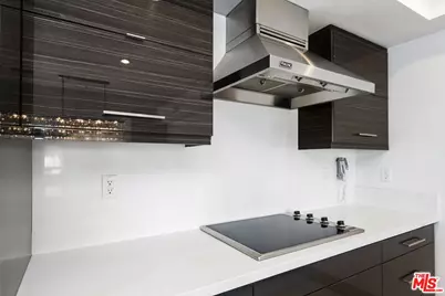 10660 Wilshire Blvd #804, Los Angeles, CA 90024 - Photo 19