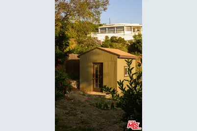 948 Elyria Dr, Los Angeles, CA 90065 - Photo 31
