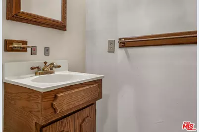 2557 Laurel Pass, Los Angeles, CA 90046 - Photo 37