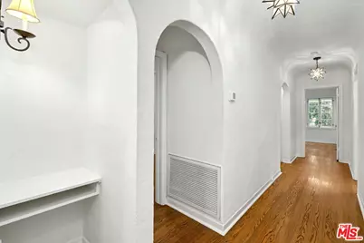 1262 S Burnside Ave, Los Angeles, CA 90019 - Photo 17