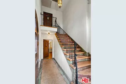 1262 S Burnside Ave, Los Angeles, CA 90019 - Photo 5