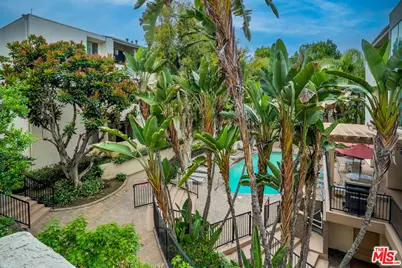5325 Newcastle Ave #207, Encino, CA 91316 - Photo 15