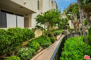 5325 Newcastle Ave, Encino, CA 91316 - Photo 31