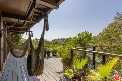 454 Stassi Ln, Santa Monica, CA 90402 - Photo 19