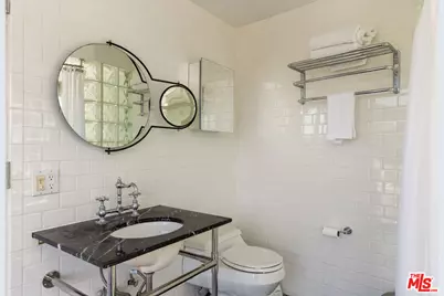 454 Stassi Ln, Santa Monica, CA 90402 - Photo 17
