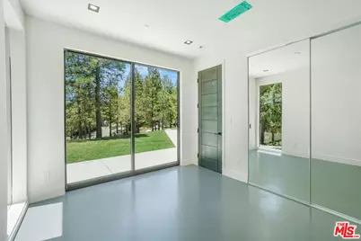 1021 Teakwood Dr, Lake Arrowhead, CA 92352 - Photo 29