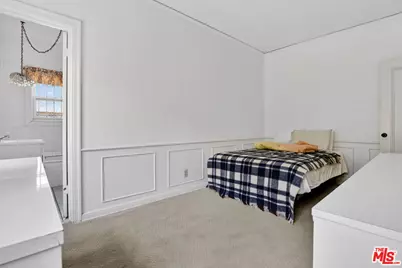 180 S Las Palmas Ave, Los Angeles, CA 90004 - Photo 27