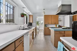 180 S Las Palmas Ave, Los Angeles, CA 90004 - Photo 21