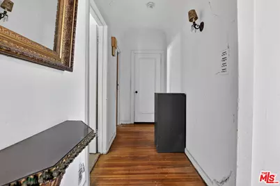 180 S Las Palmas Ave, Los Angeles, CA 90004 - Photo 29