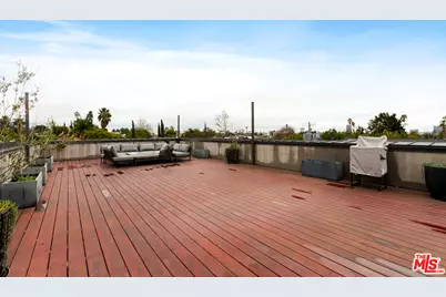 738 N Harper Ave, Los Angeles, CA 90046 - Photo 33