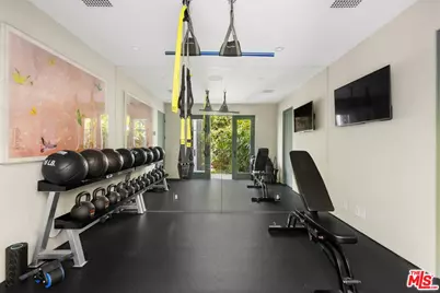 521 Amalfi Dr, Pacific Palisades, CA 90272 - Photo 23