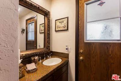 4152 Falling Leaf Dr, Encino, CA 91316 - Photo 35