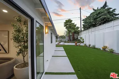 4600 Don Quixote Dr, Los Angeles, CA 90008 - Photo 69
