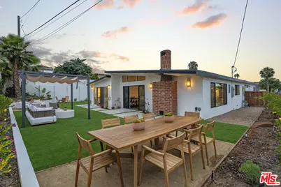 4600 Don Quixote Dr, Los Angeles, CA 90008 - Photo 61