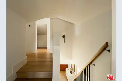 2122 W 29th St, Los Angeles, CA 90018 - Photo 31