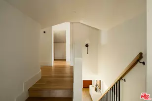 2122 W 29th St, Los Angeles, CA 90018 - Photo 31