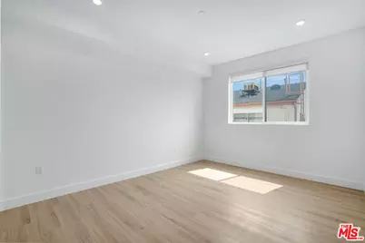 1832 S Barrington Ave #401, Los Angeles, CA 90025 - Photo 15