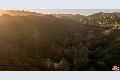 1900 Old Ranch Rd, Los Angeles, CA 90049 - Photo 45