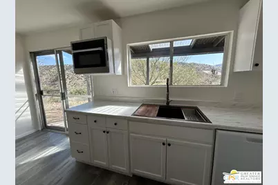 49760 Big Morongo Canyon Rd, Morongo Valley, CA 92256 - Photo 9