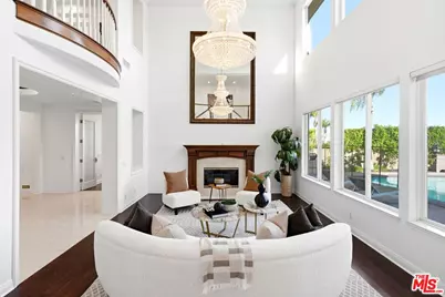 20274 Via Medici, Porter Ranch, CA 91326 - Photo 5