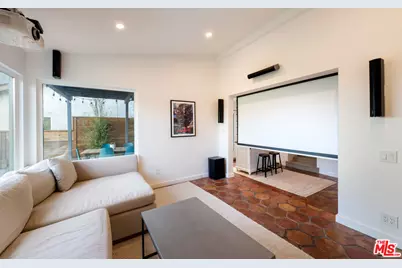 1630 N Benton Way, Los Angeles, CA 90026 - Photo 15