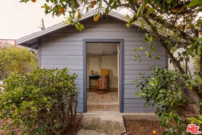 6071 Delphi St, Los Angeles, CA 90042 - Photo 19