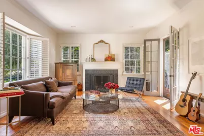 5630 Spreading Oak Dr, Los Angeles, CA 90068 - Photo 3