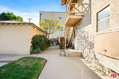 6504 Woodley Ave, Van Nuys, CA 91406 - Photo 15