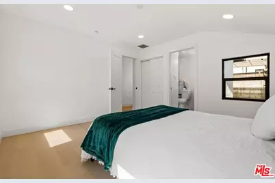 5253 Buffalo Ave, Sherman Oaks, CA 91401 - Photo 25