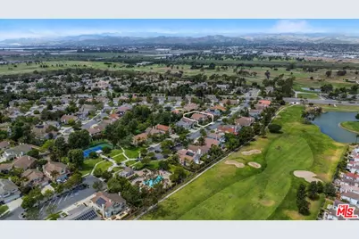 2211 Pebble Beach Trl, Oxnard, CA 93036 - Photo 55